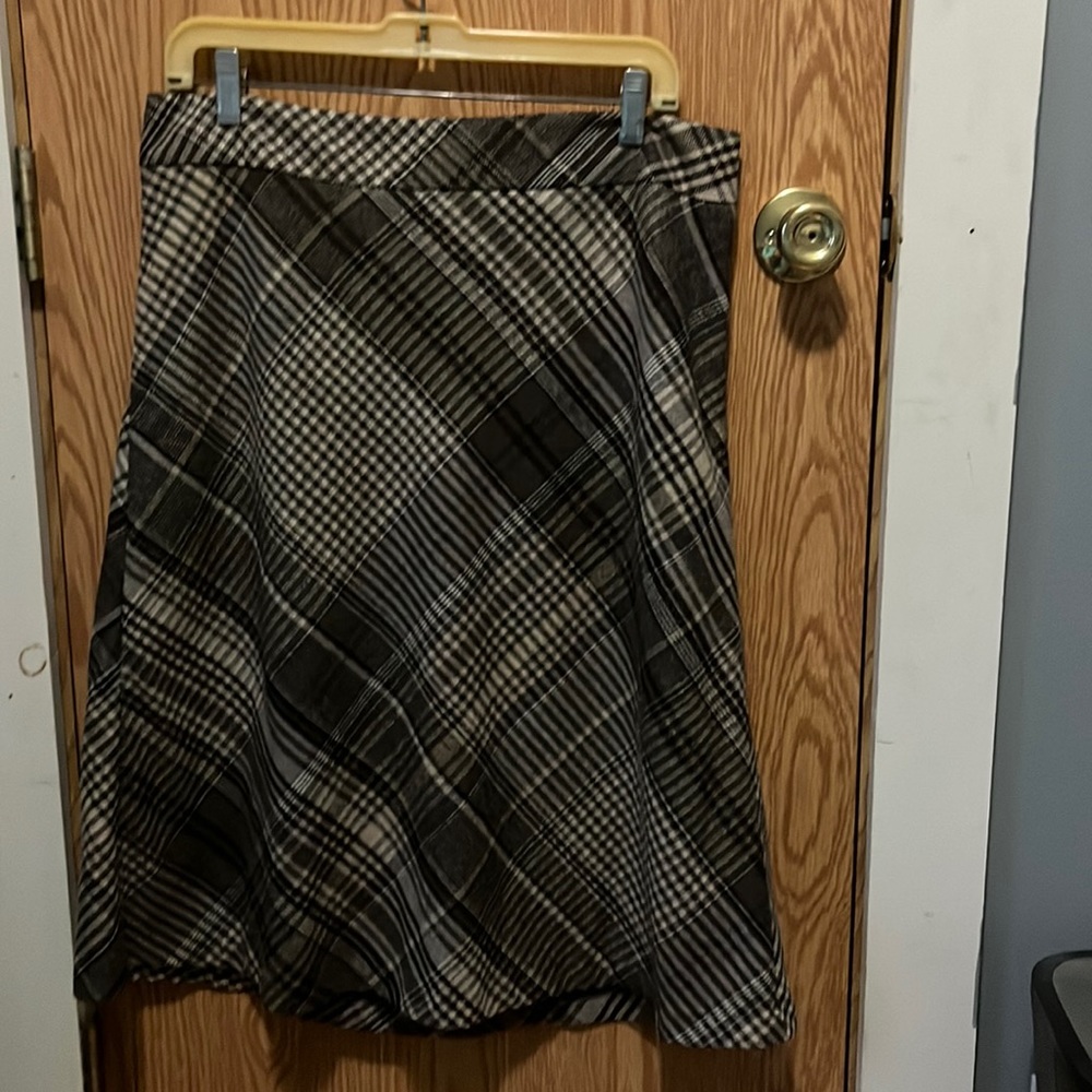 Loft wool skirt